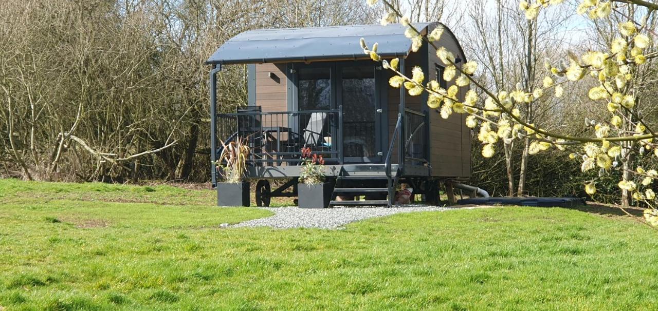 Peppercorn Pod At Beck House Glamping 호텔 Salmonby 외부 사진