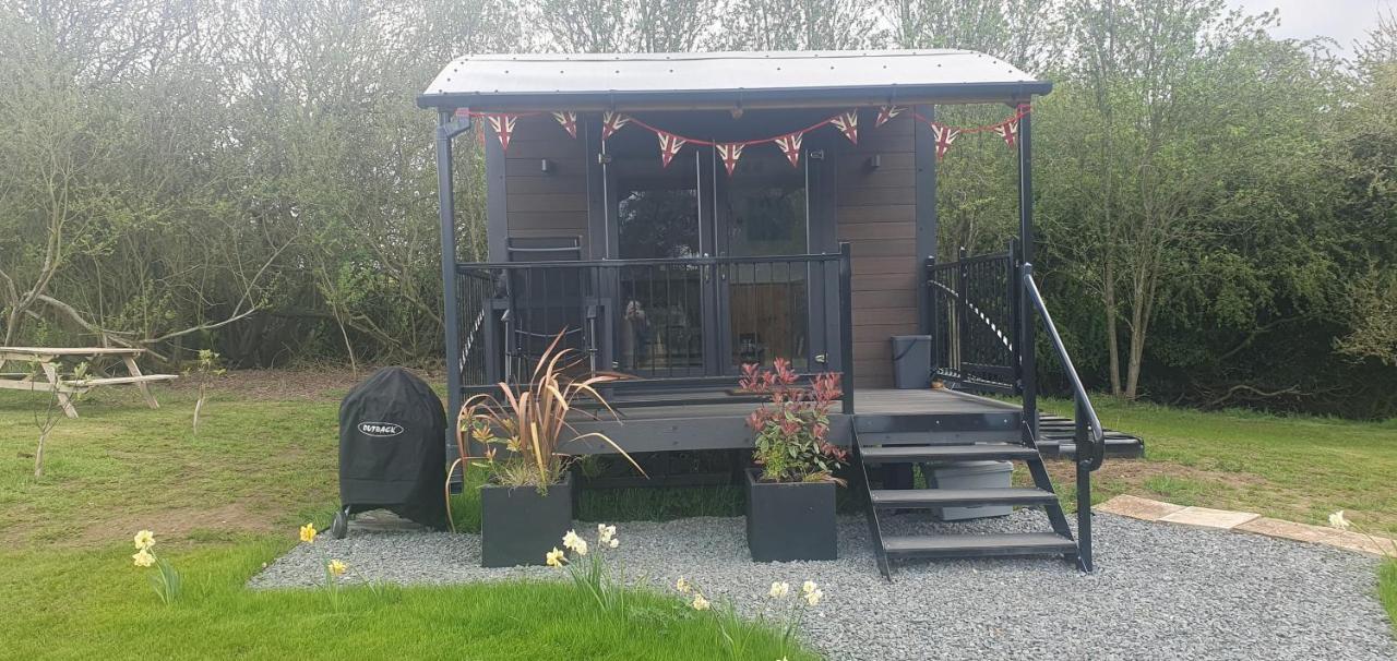 Peppercorn Pod At Beck House Glamping 호텔 Salmonby 외부 사진