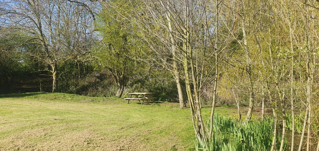 Peppercorn Pod At Beck House Glamping 호텔 Salmonby 외부 사진