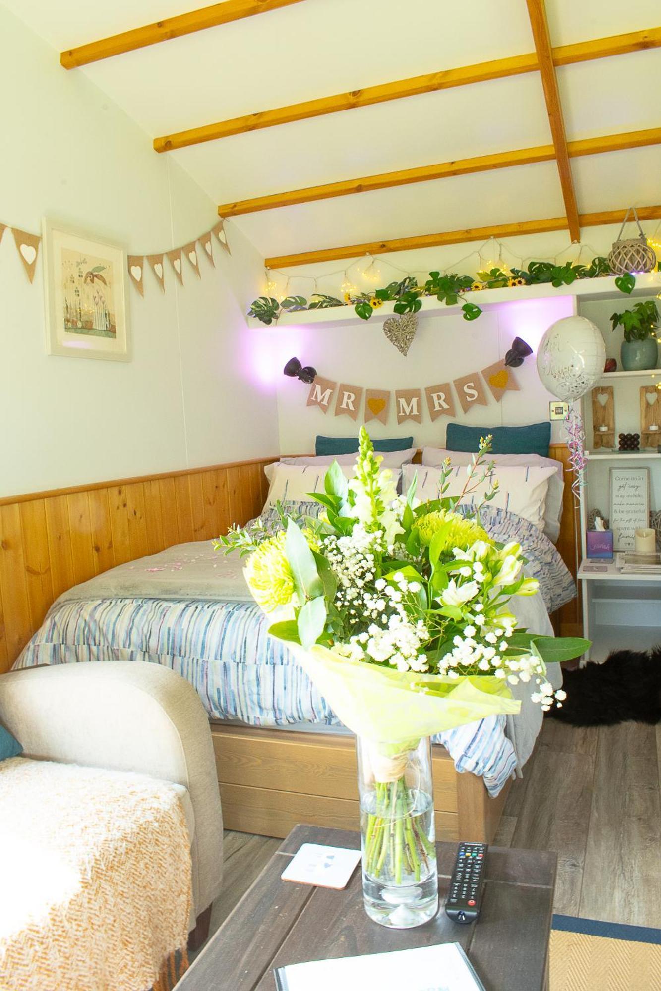 Peppercorn Pod At Beck House Glamping 호텔 Salmonby 외부 사진