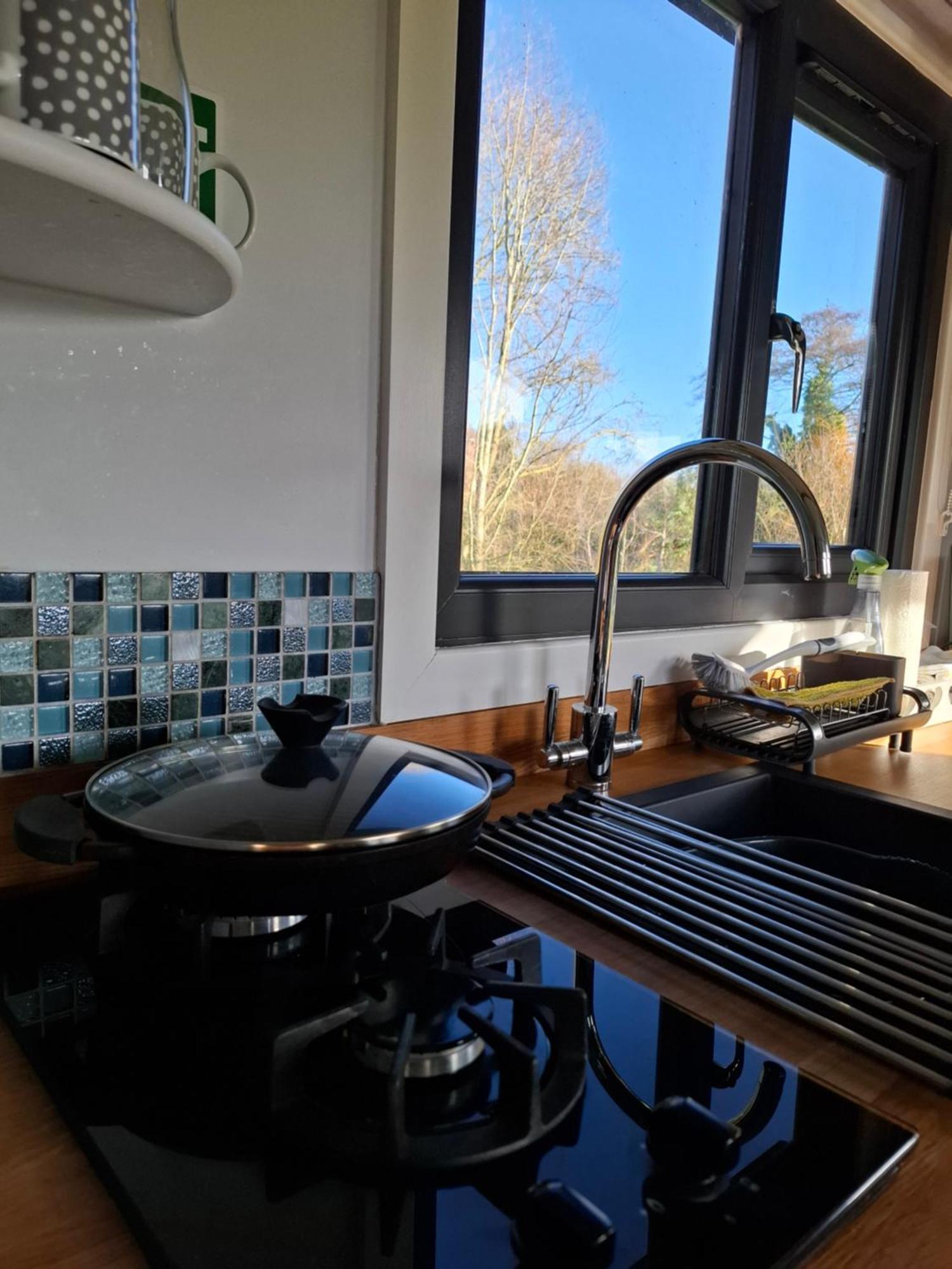Peppercorn Pod At Beck House Glamping 호텔 Salmonby 외부 사진