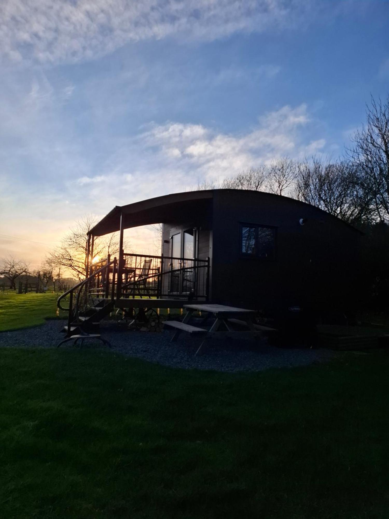 Peppercorn Pod At Beck House Glamping 호텔 Salmonby 외부 사진